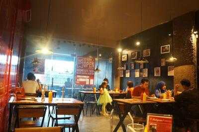 Steak Hotel By Holycow Tkp Kemang