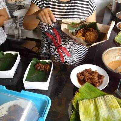 Depot Nasi Campur Tambak Bayan