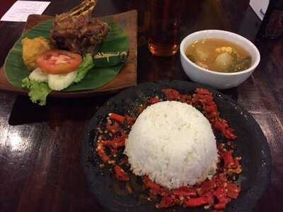 Begor (bebek Goreng)