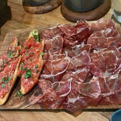 Javanegra Gourmet Atelier