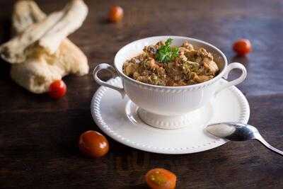 Red & White Cafe Bali