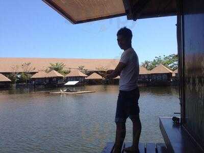 Telaga Barombong Resto & Fishing Makassar