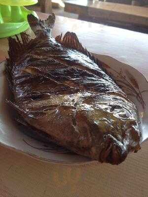 Telaga Barombong Resto & Fishing Makassar