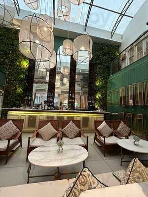 Batik Restaurant Bar