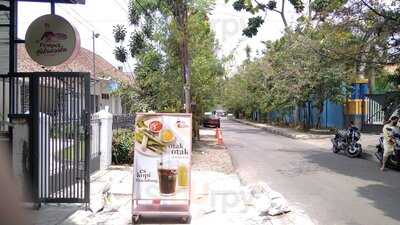 Bikinanku Pempek & Masakan Palembang
