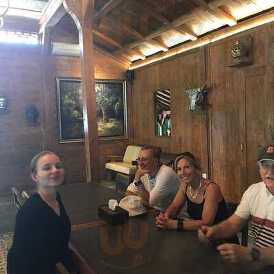 Bilik Kayu Heritage Resto