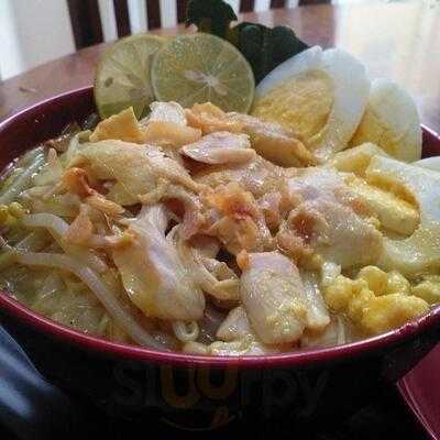 Soto Ayam Lamongan Dan Es Teler Kedai Monk