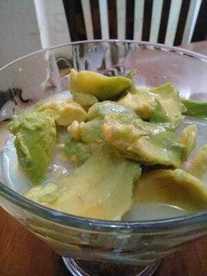 Soto Ayam Lamongan Dan Es Teler Kedai Monk