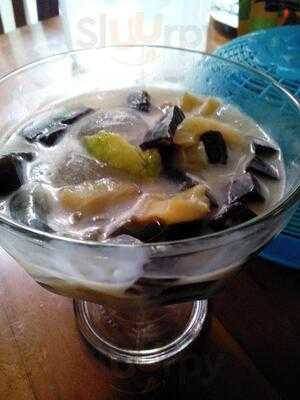 Soto Ayam Lamongan Dan Es Teler Kedai Monk