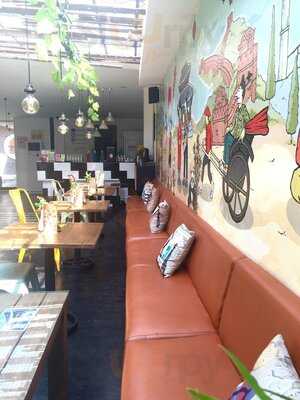 The White Paal Resto