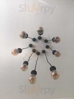 The White Paal Resto