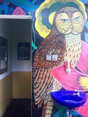 The White Paal Resto