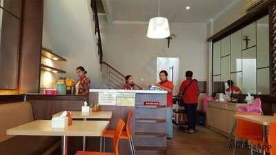 Regal Dimsum & Mie Ceker