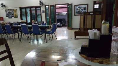 D'joglo Ayam Goreng Kampung Candisari