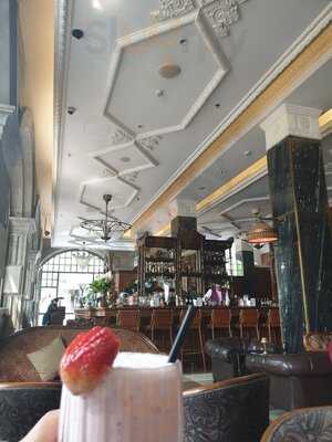 Sofia At The Gunawarman