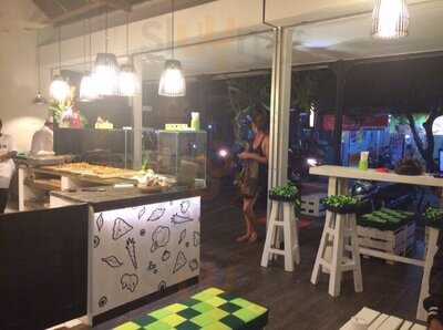 Crust - Notonlypizza