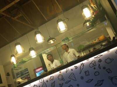 Crust - Notonlypizza