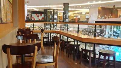 The Coffee Bean And Tea Leaf - Fx Sudirman