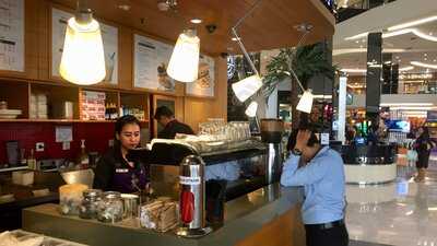 The Coffee Bean And Tea Leaf - Fx Sudirman