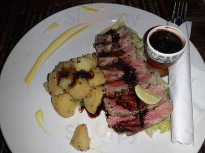 Berbeda Dari Yang Lain