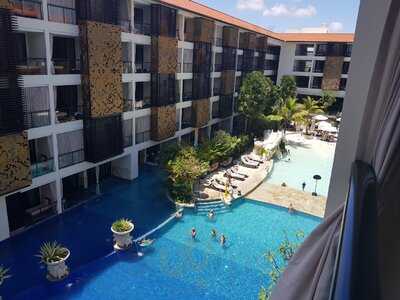 The Restaurant (the Trans Resort)