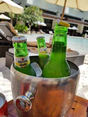 The Restaurant (the Trans Resort)