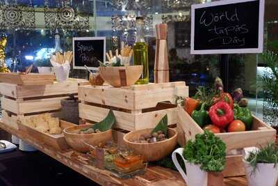 El Bombon Gourmet & Pastry At Gran Melia Jakarta