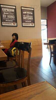 Coffee Bean & Tea Leaf