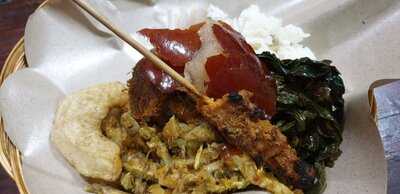 Warung Babi Guling Men Gede