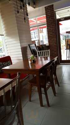 Cikang Coffee & Restro