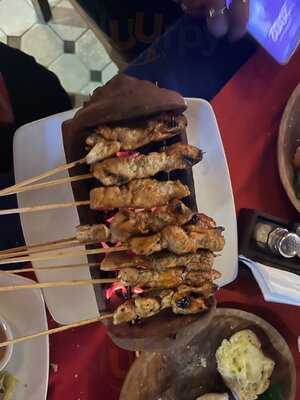 Sendok Emas Bar & Restaurant