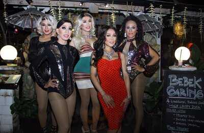 Sendok Emas Bar & Restaurant