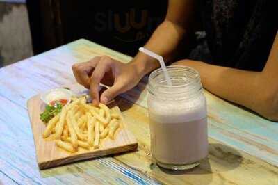 52's Milk & Yoghurt Cafe