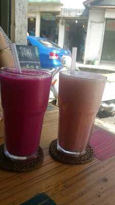 Jungle Juice Bar And Kitchen