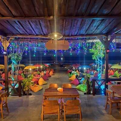 D'joglo Beach Bar & Restaurant