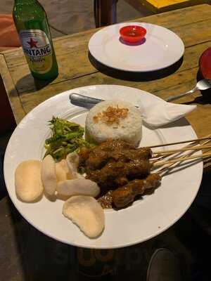 D'joglo Beach Bar & Restaurant