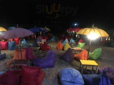 D'joglo Beach Bar & Restaurant