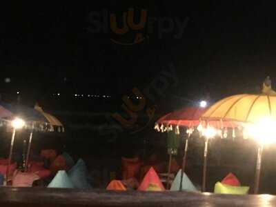 D'joglo Beach Bar & Restaurant