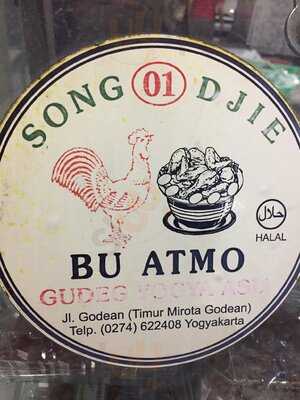Gudeg Song Djie (01) Bu Atmo