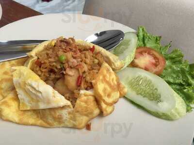 Arjuna Cafe & Photo Studio