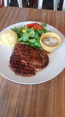 Meaters Steak & Ribs