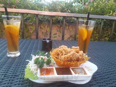 Montezuma Rooftop Lounge