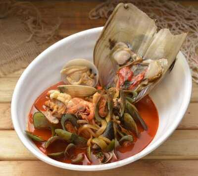 Legend Of Noodle Kelapa Gading