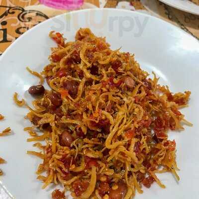 Lapo Dainang Br Sirait