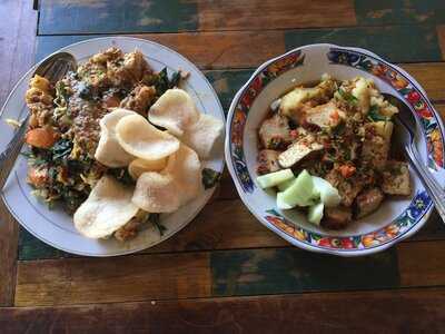 Lotek Gado-gado Colombo Bu Bagyo Sagan