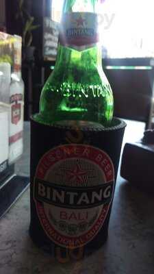 Goes Art Bar And Restaurant