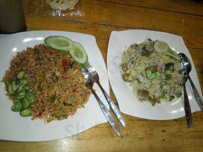 Nasi Goreng Mafia Rawamangun