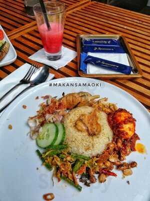 J.sparrow's Bar & Grill