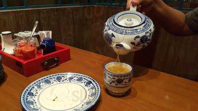 Fook Yew Shanghai Bistro & Bubble Tea Lab