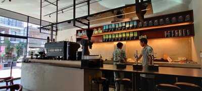 Expat. Roasters Brew Bar